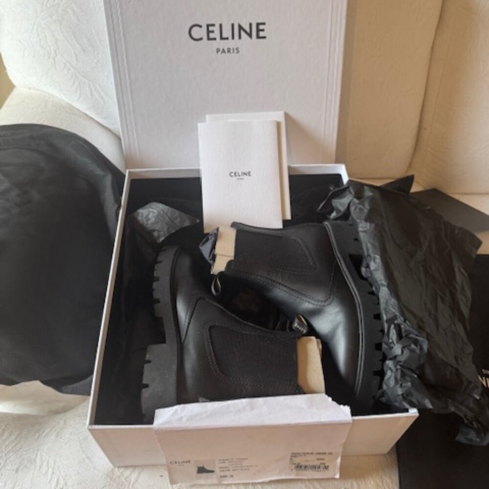 Celine Margaret Chelsea Boot Black 35/5 NEW!